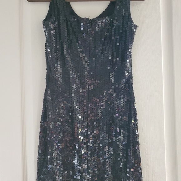 SPARKLE AT THE CLUB WITH THIS DRESS!! - Picture 2 of 5